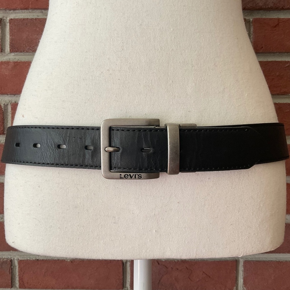 NEW Levi’s Black Faux Leather Men’s Belt Size L 38-40